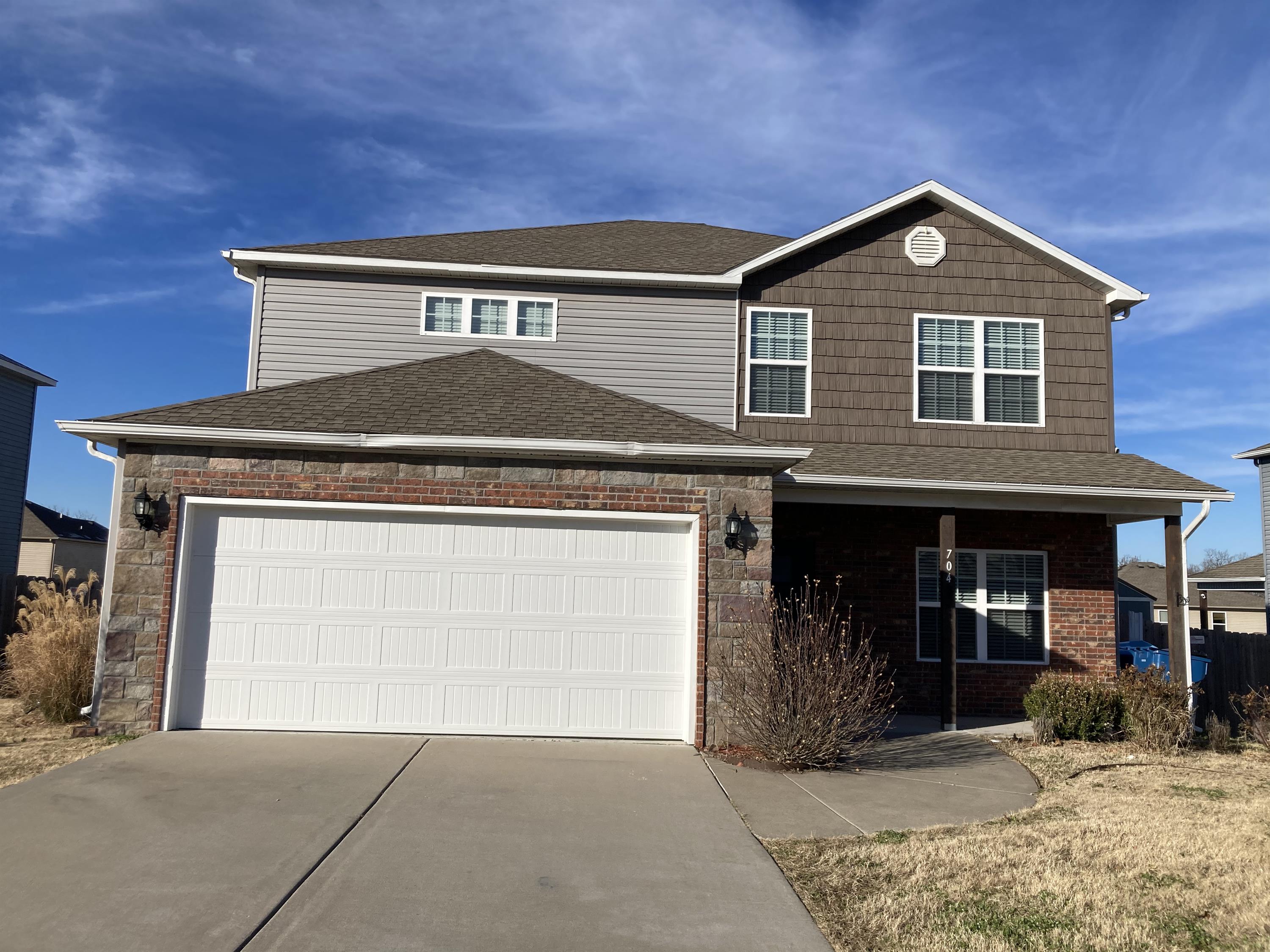704 SW Loudon Dr